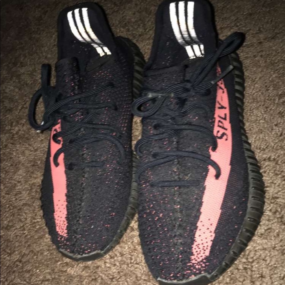 Yeezy 350 “red” - Picture 2 of 3